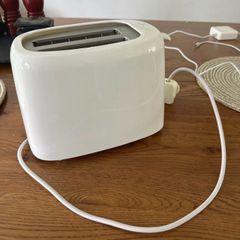 white toaster