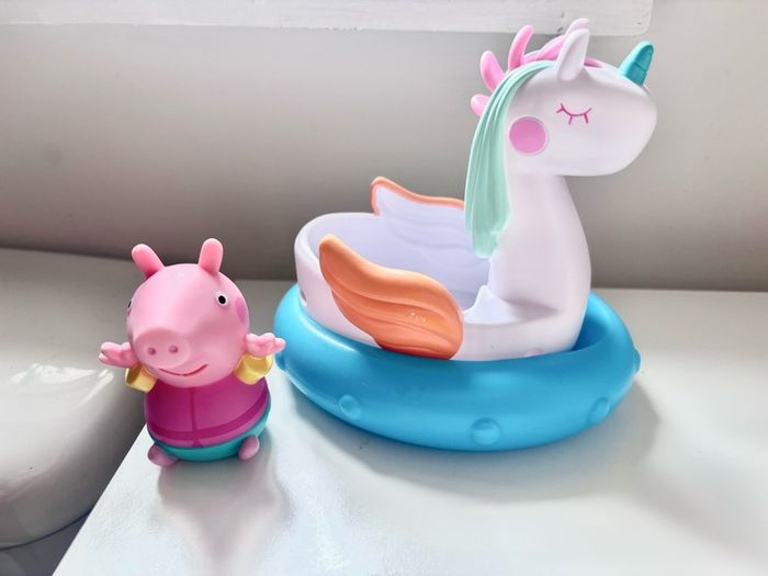 Peppa Pig Bath Float - Peppa's Unicorn