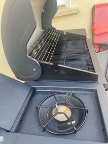 Large Barbeque  with rain proof covers and cleaning utensilskooooolll