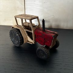 dinky International tractor