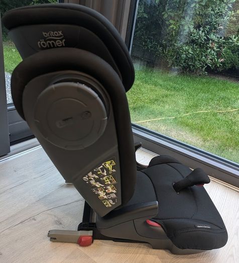 Britax Romer Kidfix III S with XP Pad and SICT High Back Booster Car Seat - Cosmos Black