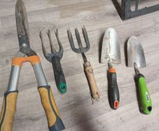 garden hand tools