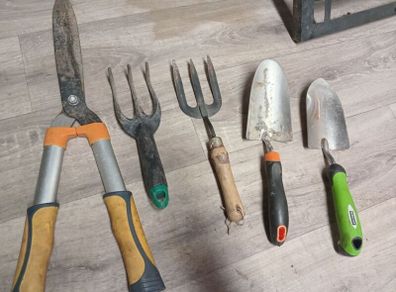 garden hand tools