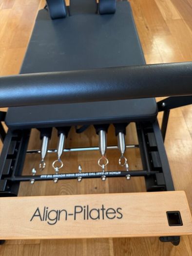 Pilates reformer machine