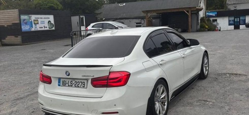 BMW 3-Series 2016