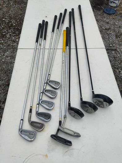golf clubs trolley and bag