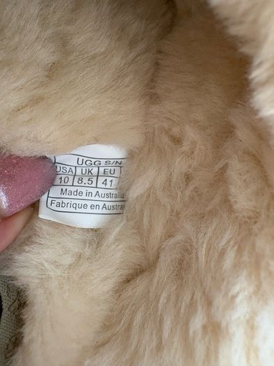 UGG slippers / 41 / UK 7.5 / new