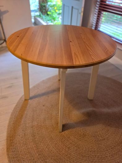Round table free