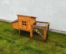 chicken coop/rabbit hutch