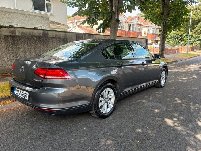 172 Volkswagen Passat 1.4 tsi blue motion