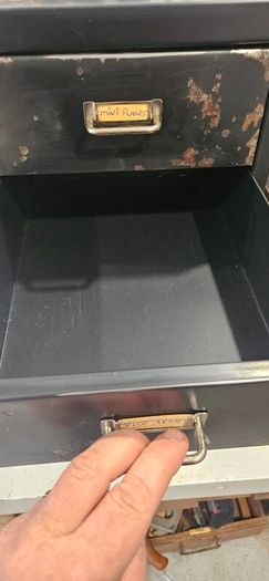 metal set of drawerw