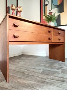 Vintage Retro Mid Century Teak Stag Compact Sideboard/Console