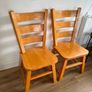 kitchen table and 4 chairs Image 4