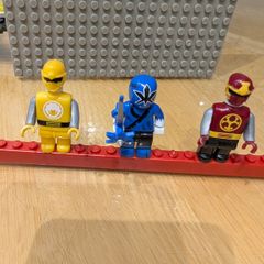 Mega Bloks figures x 3