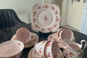 Tuscan  pale pink Mid century stunning 21 piece china tea set