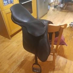 Horse saddle