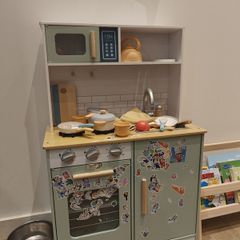 Play Kitchen