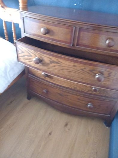 Bowfront mahogany chest of drawers.