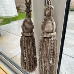 curtain tiebacks