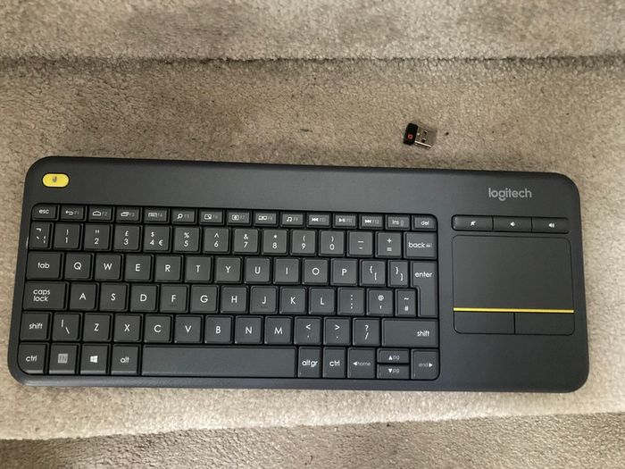 Logitech K400 Plus Wireless Touch Keyboard