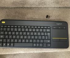 Logitech K400 Plus Wireless Touch Keyboard