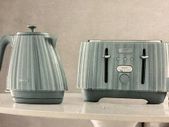 Green Kettle and Toaster Delonghi