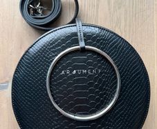Round leather crossbody bag - Argument