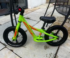 Specialized Hotwalk Balance Bike
