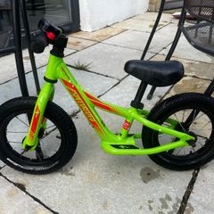 Specialized Hotwalk Balance Bike