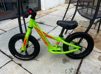 Specialized Hotwalk Balance Bike