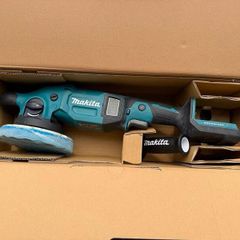 Makita DPO600Z 18V Cordless Polisher + 3M Pads