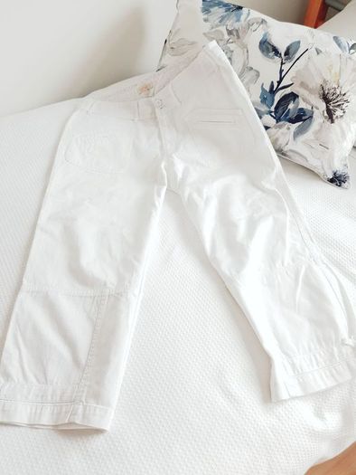 White 3/4 Length Trousers - Size 14