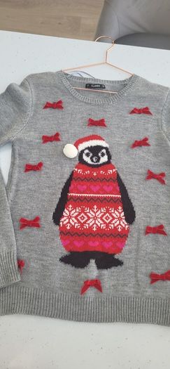 DUNNES Christmas Penguine Jumper Sz 8
