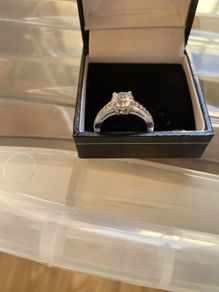Swarovski crystal ring (open to good offers )