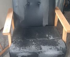Orthopaedic armchair