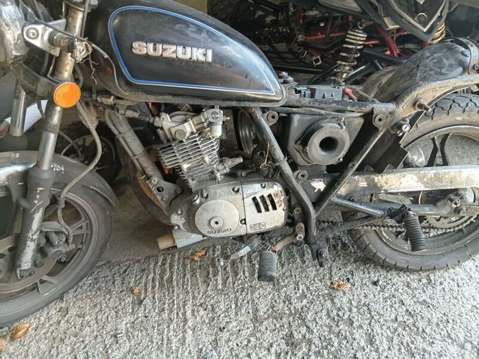 125 gn suzuki 2015 2013 breaking only