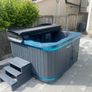Hot tub Image 5