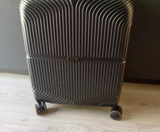 Small Suitcase/Hand Luggage