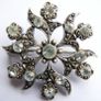 Vintage Pin Brooch Silver Toned Round Flower Design With Clear Rhinestones Image 2