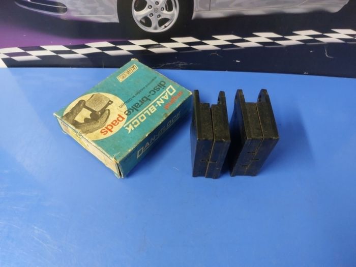 Volvo 140/240 front brake pads