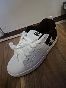 DC shoes