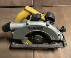 DeWalt Skill Saw