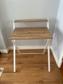 Foldable desk
