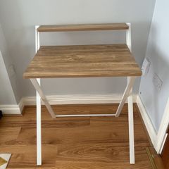 Foldable desk