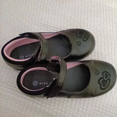 Girls school shoe uk13