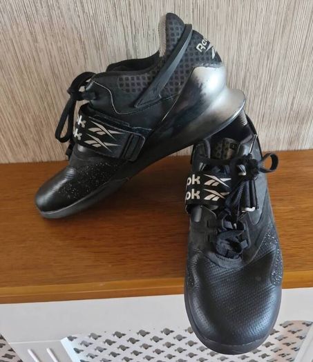Reebok weightlifting shoes