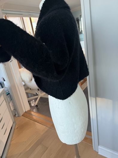 Louise Kennedy shrug
