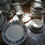 dinner and tea set Image 4