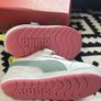 Kids trainers / shoes Image 6