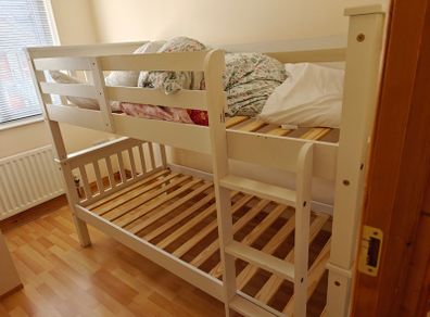 Bunk bed